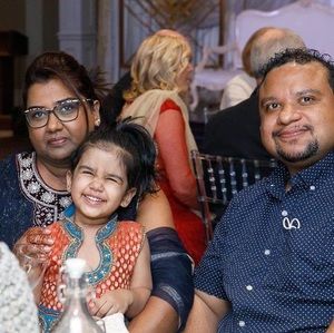 Meet your Posher, Yarock